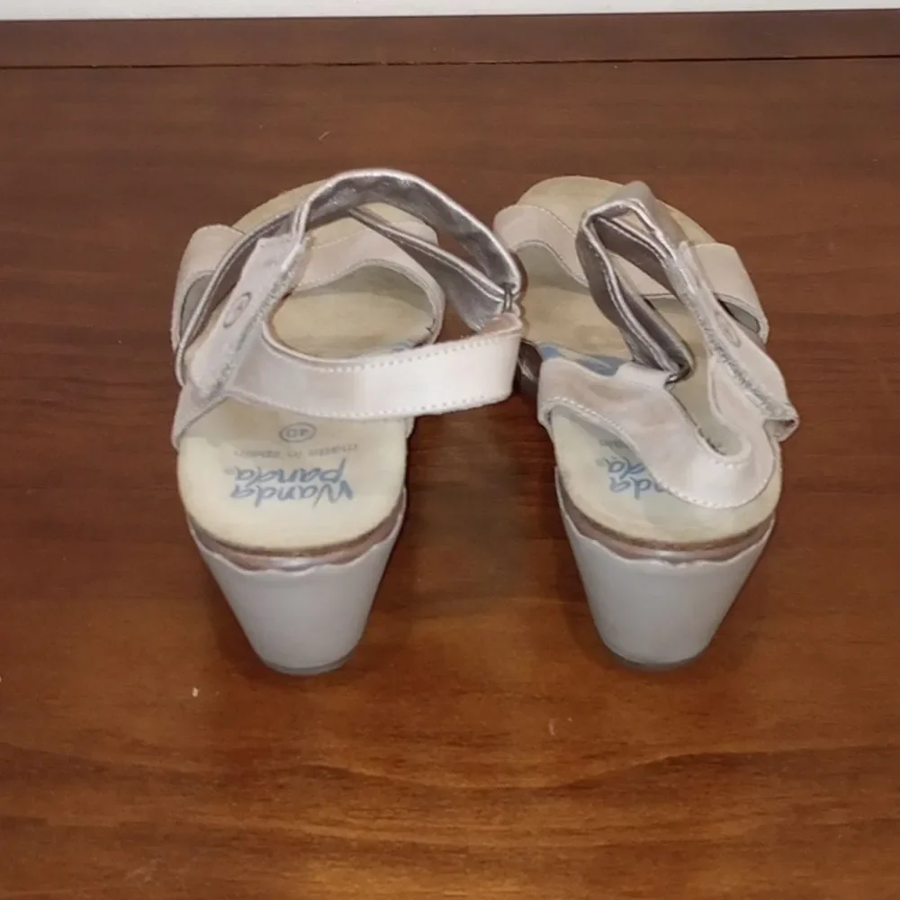 WANDA PANDA Women's Wandar Sandal Tan Combo- Size EU 40 / US 9.5 - 10